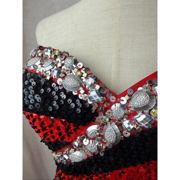 Sequin Formal Dress Red and Black Night Moves Size 6 - Picture 4 of 10